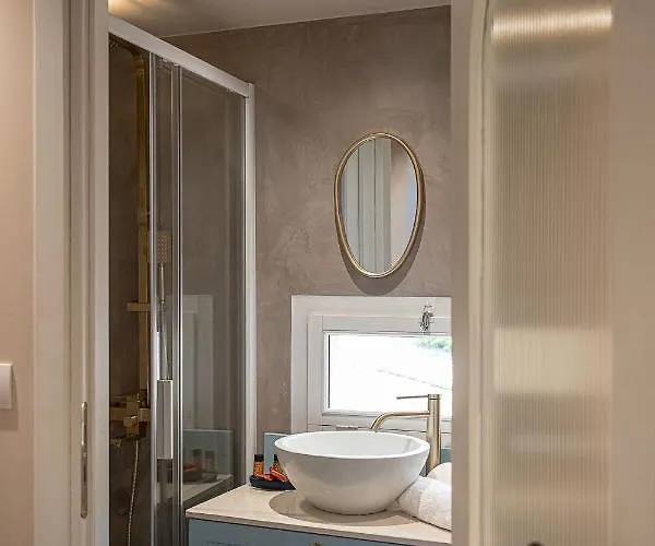 Artemide Places _leon Tiny Apartment